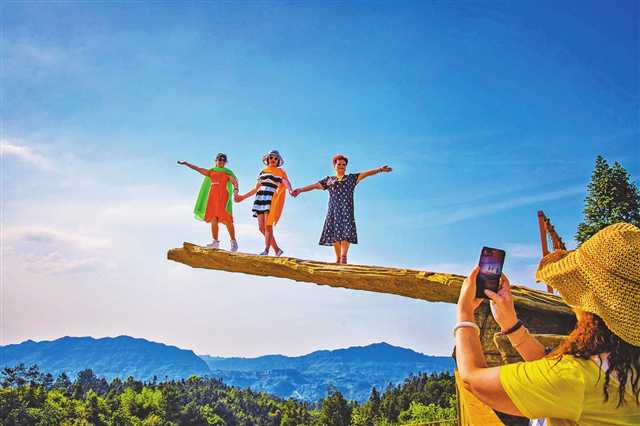 dfbd4965-e48c-4808-8ae0-57b976bf86db