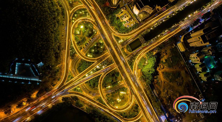 空中俯瞰海口濱海立交。。南海網(wǎng)記者 劉洋攝.jpg